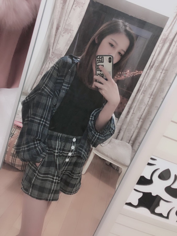 图图?-江苏省·苏州市·相城区--服装 饰品 化妆品随时接拍 会拍照会劈图会穿搭