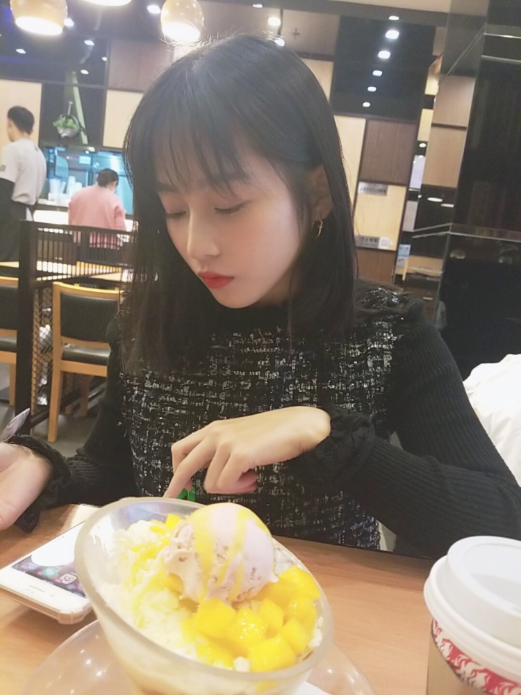 Aaa~Kimi?-山东省·青岛市·崂山区--风格多样,欢迎合作,做买家秀、淘宝模特、小视频拍摄 (才艺:钢琴、爱好:健身、攀岩、游泳和买买买?)