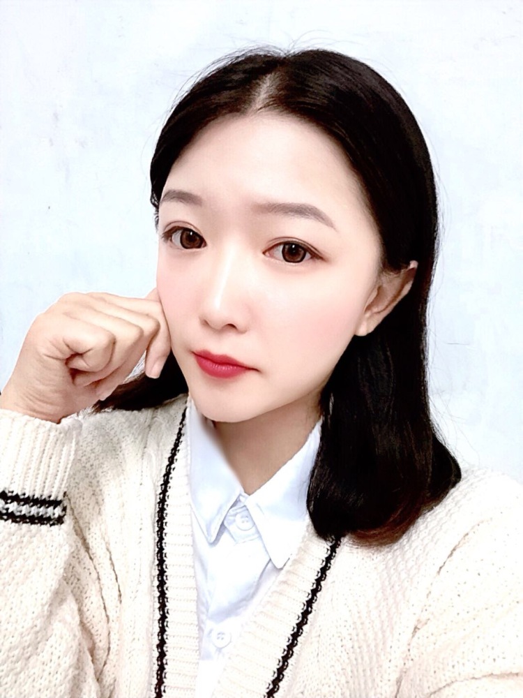 芭比丹?-宁夏回族自治区·石嘴山市·惠农区--学生党一枚 喜欢拍照 擅长自拍 会ps 图 身高163 体重55 包拍满意
