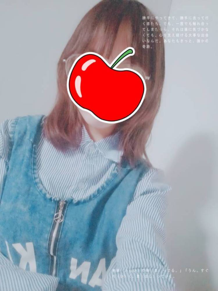 扶苏-河南省·郑州市·新郑市--爱自拍接卖家秀,喜欢写小说,可接女装饰品包包等单,喜欢偏小清新,日系软妹等风格,也可嘻哈风。想接卖家秀……