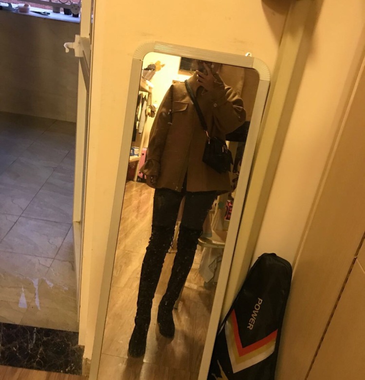?-贵州省·遵义市·桐梓县--喜欢拍照 衣服包包耳环超喜欢 买家秀 网拍兼职pick 我吧???
