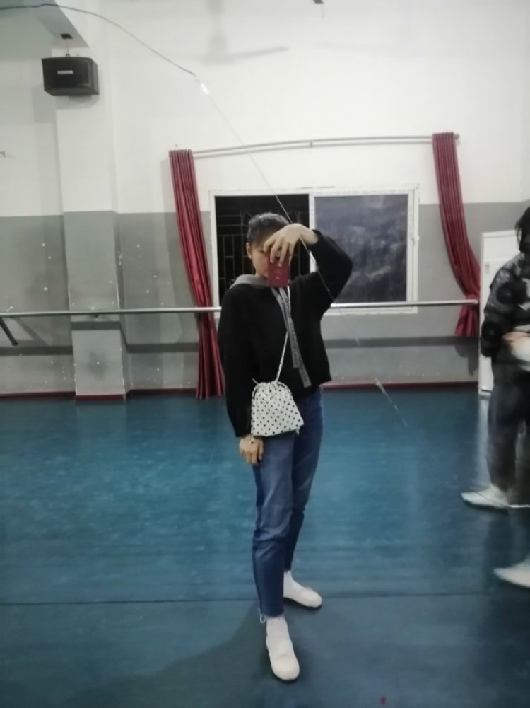 宝-江西省·宜春市·上高县--买家秀,包包秀,本人可以通过很多途径展示商品!欢迎打搅。