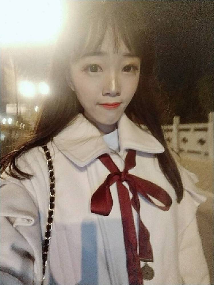 .-山东省·烟台市·莱州市--接网拍，买家秀，自身颜值高 身材好，有模特经验，自己有单反相机，有专门的摄影师拍摄，经验丰富