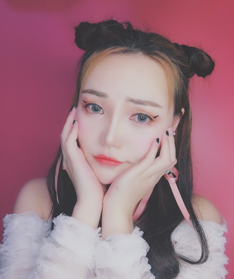 管阿姨? besos-浙江省·嘉兴市·秀洲区--接网拍，寄拍，视频等，风格可随意转换，会P图，会剪辑视频
