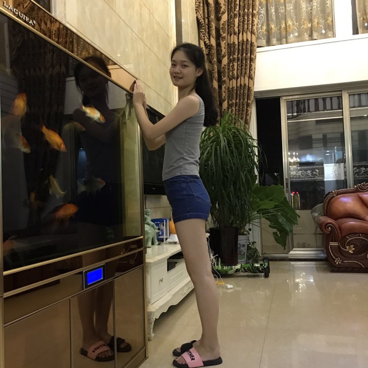 诗和远方-河南省·许昌市·襄城县--会p图,会拍照,可以接服装拍摄,也可以物品摆拍,期待合作