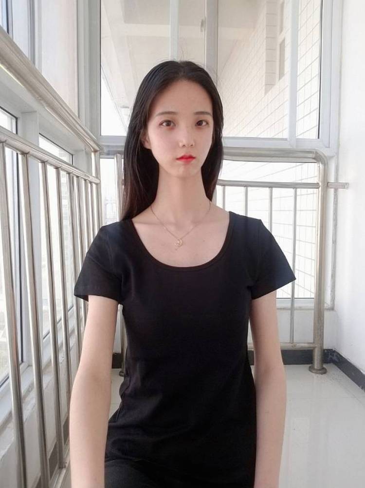 王晓庆-陕西省·西安市·新城区--网拍黑短袖(买家秀,照片,视频,推广都可以)欢迎各位商家打扰!