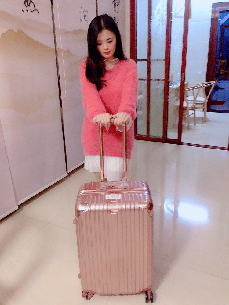 旖旎666-广东省·揭阳市·榕城区--擅长拍买家秀,甜美气质系。真实可靠没脾气。做过主播沟通表达能力强。