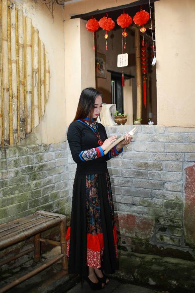 我是一条鱼? -广东省·东莞市·横沥镇--喜欢摄影且帅气的小哥哥，小清新，亲子照，古风，都可以啦，约起吧！