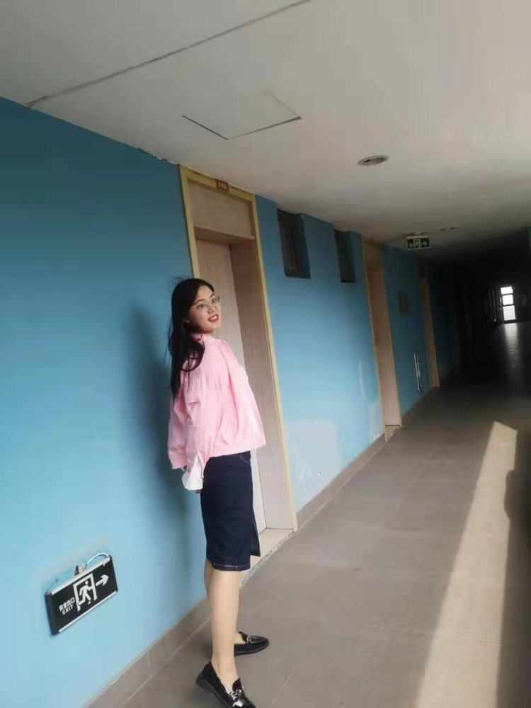 言蹊-浙江省·杭州市·余杭区--拍买家秀 刚刚拍的成果图 粉色上衣