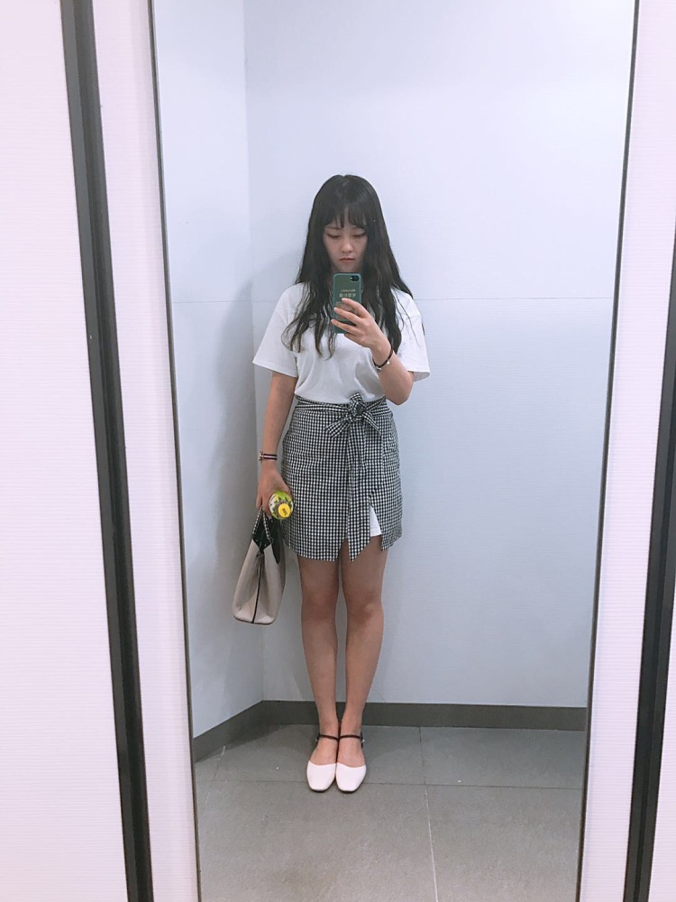 姜饼妹妹-河北省·保定市·蠡县--衣服,食品,饰品都可接单,擅长摄影与化妆,会修图