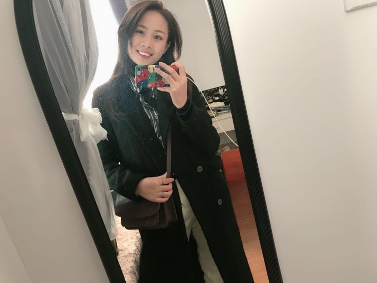 吖-上海市·上海市·浦东新区--生活照↓会拍照会p图，可以驾驭风格多