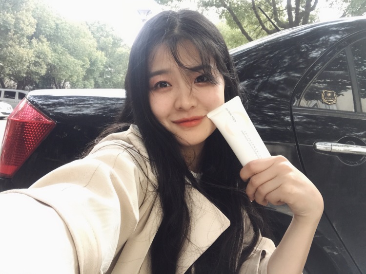 锺锺迷-江苏省·苏州市·吴中区--一件超好用的卸妆洗面奶~接的买家秀~欢迎大家前来骚扰~???