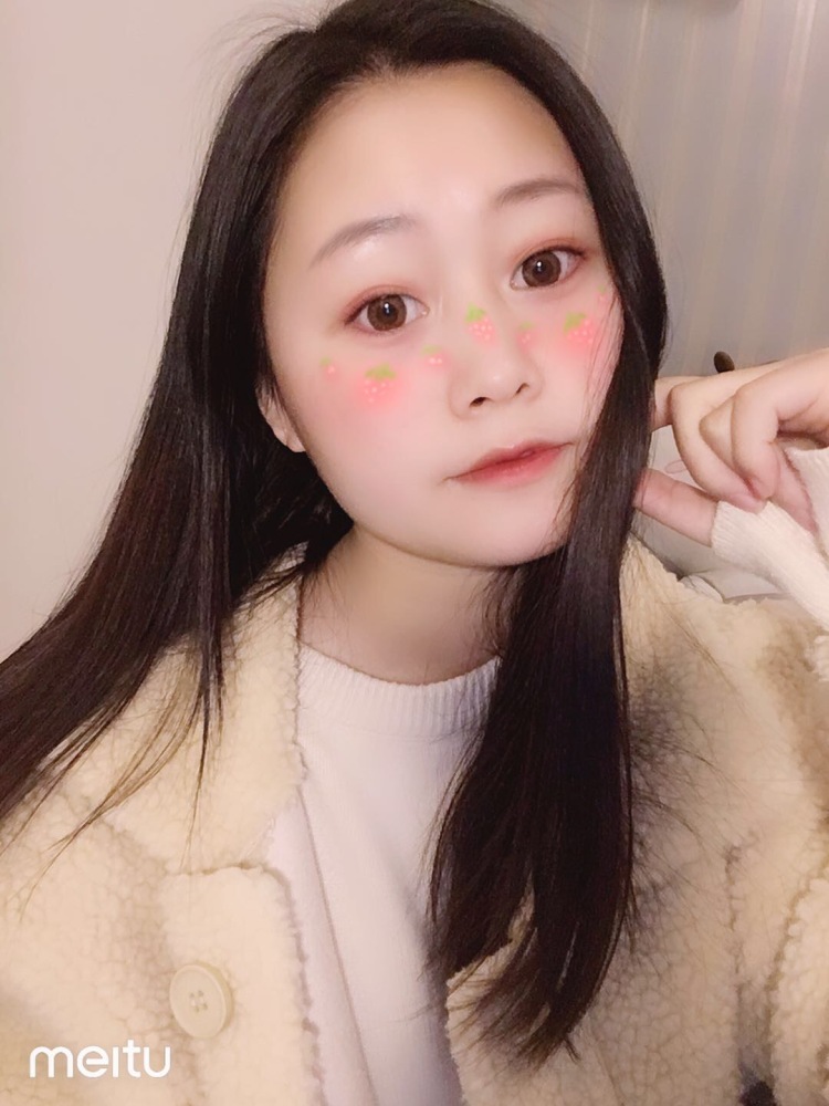 A小小?支持花呗信用卡付款-四川省·成都市·郫都区--接受寄拍 身高158cm 体重90斤