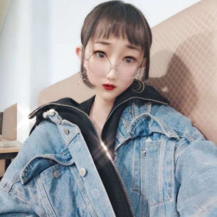 潇潇.-黑龙江省·鹤岗市·工农区--接寄拍。送拍。饰品鞋子衣服都可以，?