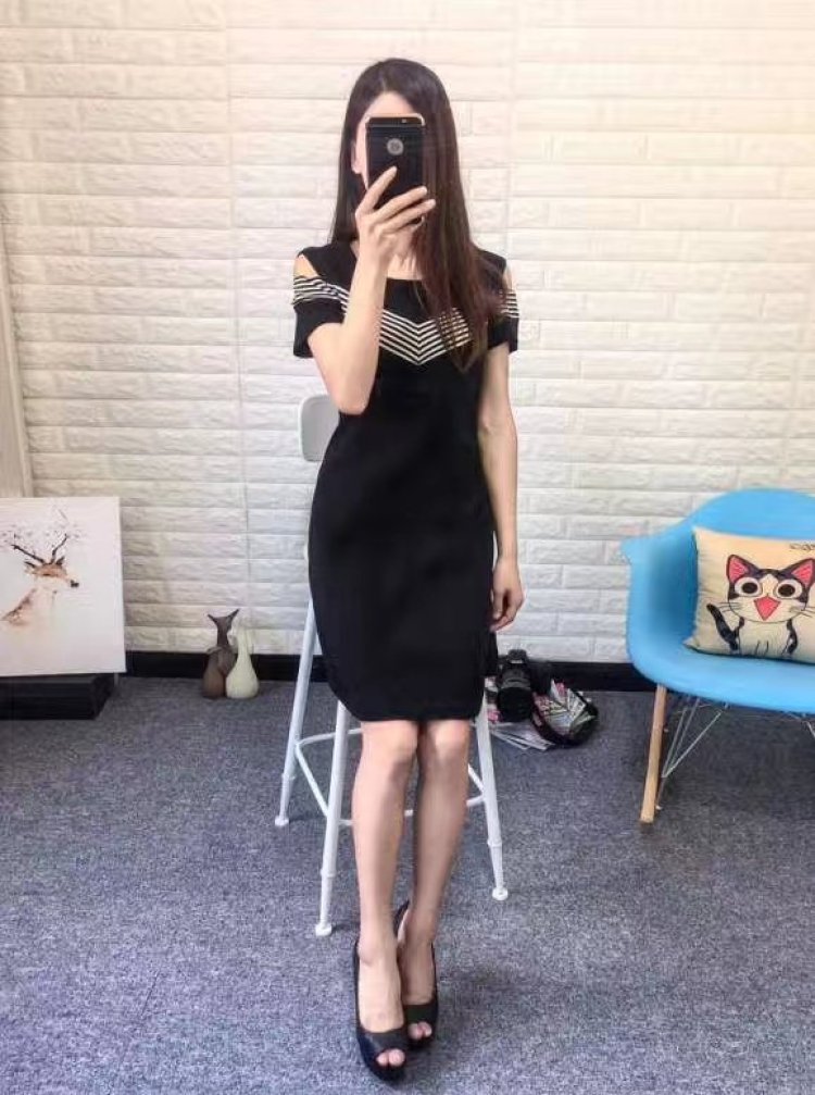 小幸运-北京市·北京市·海淀区--外貌甜美时尚,身高163cm体重43 kg擅长日韩文艺古典小清新风格,拍过帽子,眼睛,假发,裤子背包等等,有一定的拍摄经验,希望可以优先考虑