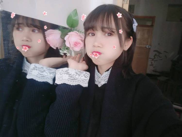 哦-贵州省·六盘水市·钟山区--刚来，有没有人要找我接单的呀? ? ?