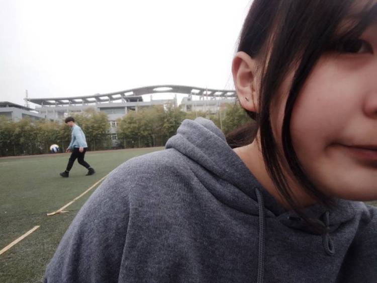 卑微小高.-四川省·成都市·龙泉驿区--哈哈哈