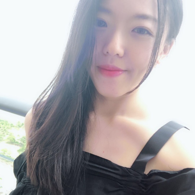 ESTHER幸运如我-上海市·上海市·长宁区--耳饰品外拍（自拍）