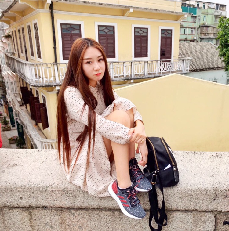 　　-黑龙江省·哈尔滨市·南岗区--会p图，爱自拍的自由职业者，希望接买家秀认真赚外卖钱啦。