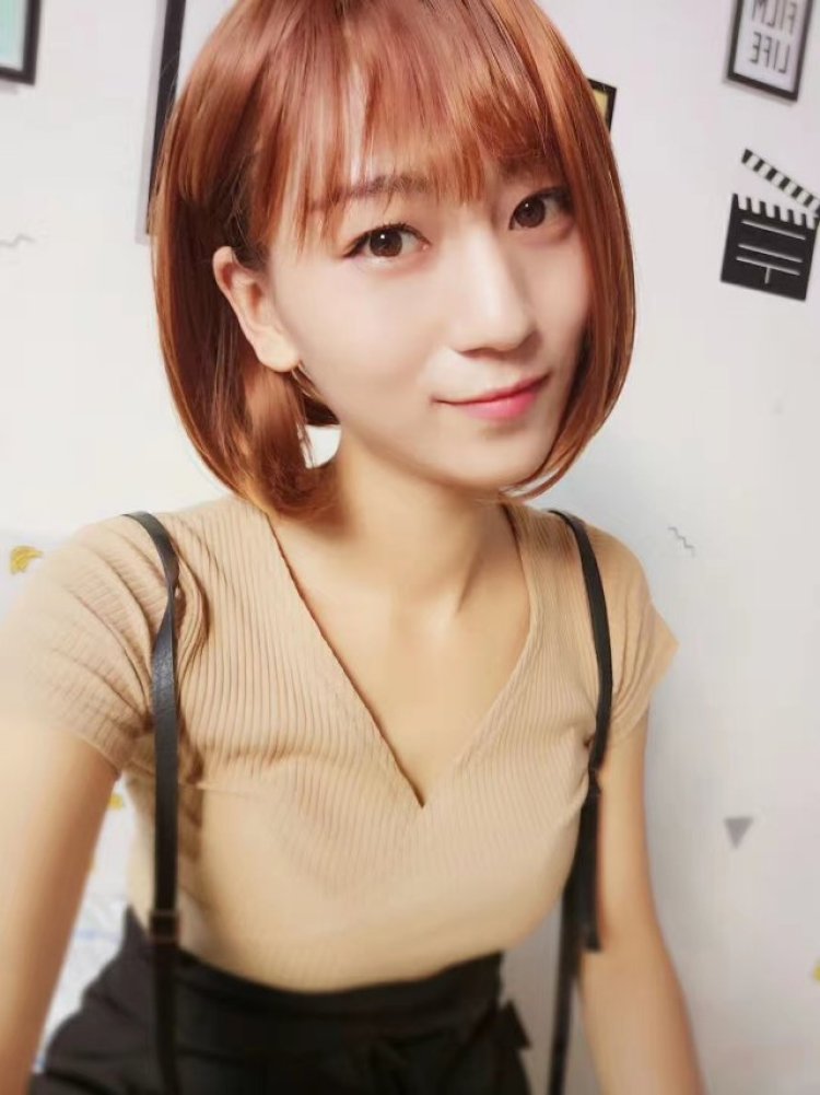 小幸运-北京市·北京市·海淀区--网拍和买家秀拍摄,拍过帽子,眼镜,裤子,假发,背包等等,擅长日韩文艺小清新风格,希望优先考虑