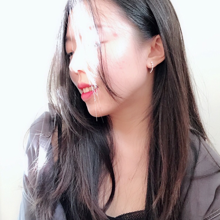 ESTHER幸运如我-上海市·上海市·长宁区--耳饰品模特照(自拍?),接拍各种模特自拍,网拍,产品照及短视频等,包括PS修图,欢迎?来撩