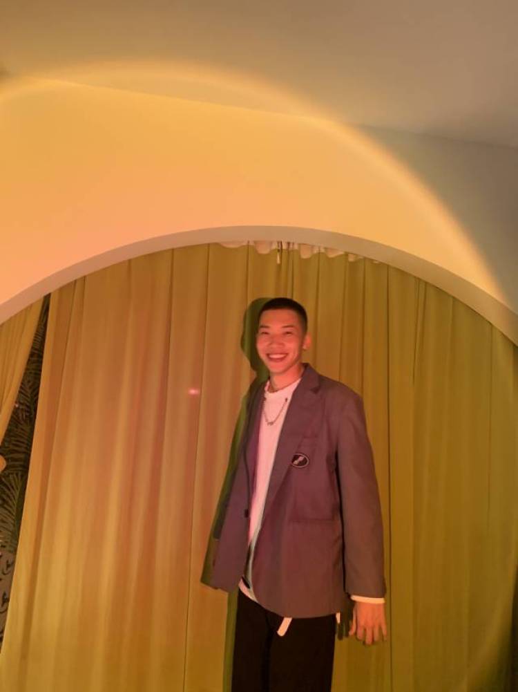 BBB.-内蒙古自治区·呼和浩特市·新城区--刚毕业的大学生 时间充足 会拍照
192 75。