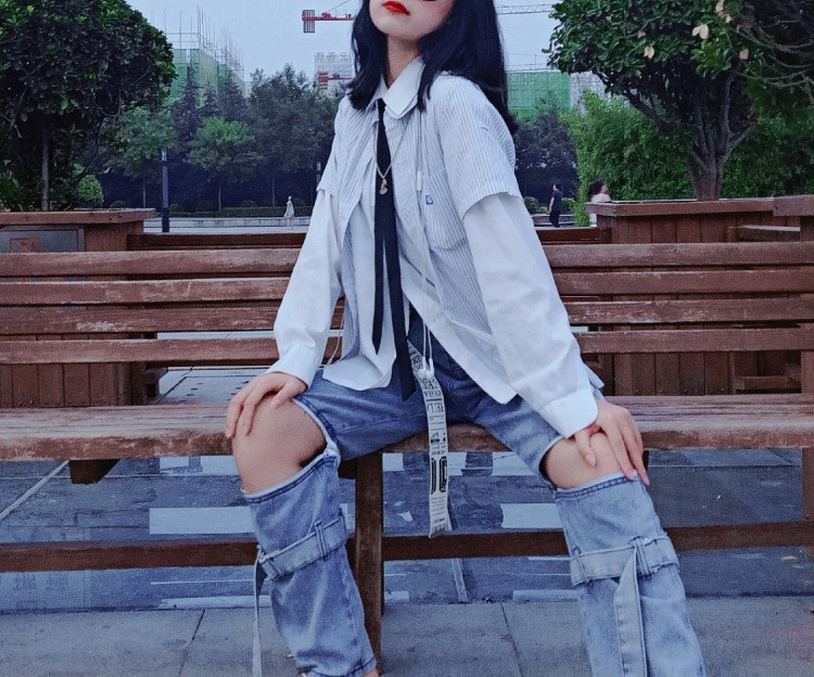 玛卡巴卡-河南省·安阳市·林州市-快手-168/97,会拍照📸会P图,有寄拍经验,会跳舞💃🏻,快手粉丝2300。接单接单接单!