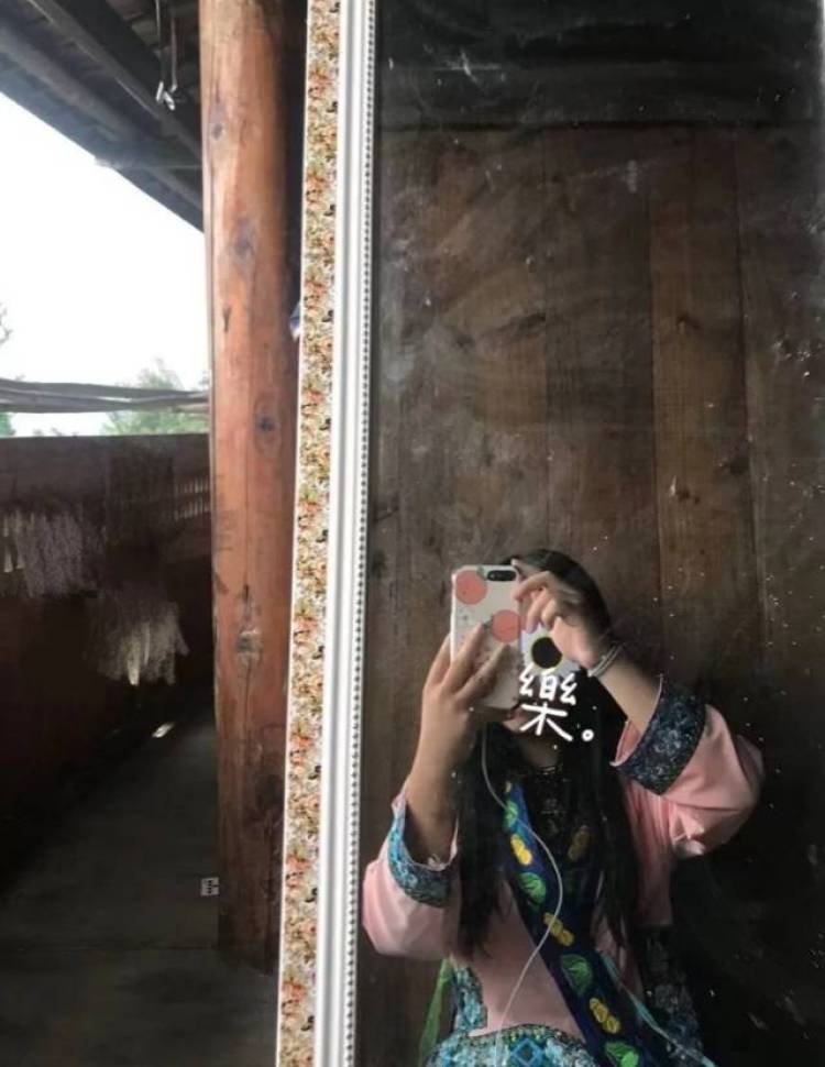 晓玲恋-广西壮族自治区·柳州市·融水苗族自治县--本人154.98斤，会拍照会p图，可以拍视频，审美良好，可以配合，适合长期合作。暑假没事干可以接寄拍。商家可以滴滴。无f优先