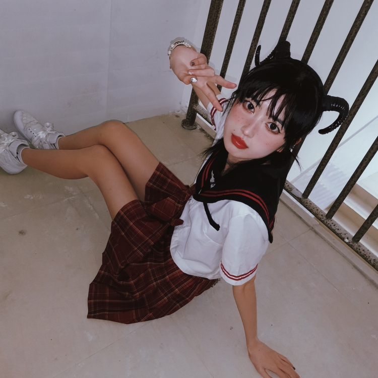 HYRQ້໌ᮨᮨ້໌ᮨᮨ-贵州省·贵阳市·南明区-抖音，***，微博-会拍照，当过两年商演模特，现在是模特助教，会拍照会p图会化妆会造型会搭配，风格百变，看您需要