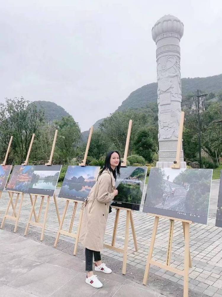 没想到网名-贵州省·毕节市·织金县--大家好!
身高160,体重45kg,喜欢拍照,想要赚零花钱。平时闲下来的时间有很多
接受寄拍。