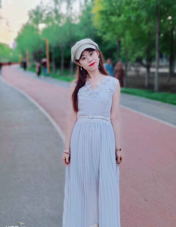 APPLE-辽宁省·沈阳市·和平区--一直在象牙塔的我最懂纯真的美好,诠释每一个美好的瞬间,微光,美照,读书,为青春留下每一个高光时刻