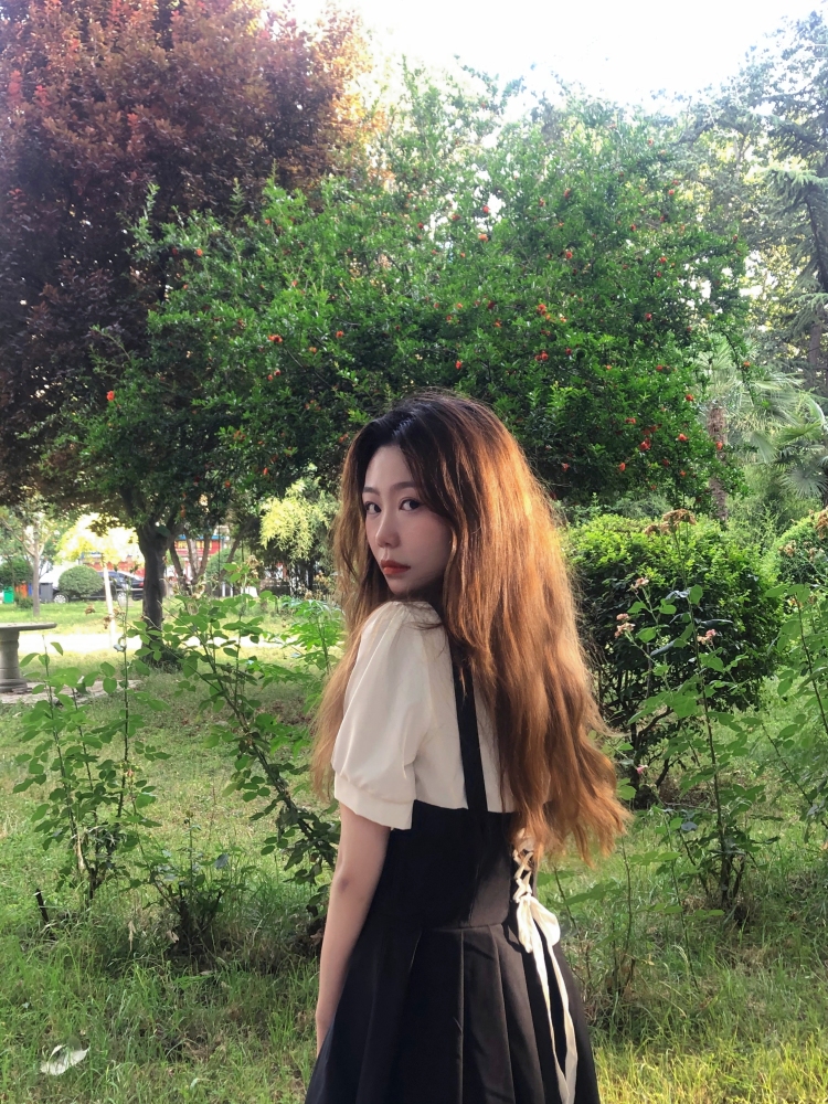 大海-陕西省·西安市·新城区-抖音 微博 ***-可接寄拍 探店 软文种草
身高164 体重52kg 会摆拍 会P图 可以试穿不同风格的衣服,可以拍摄瞳膜 或者约拍 价格可议
