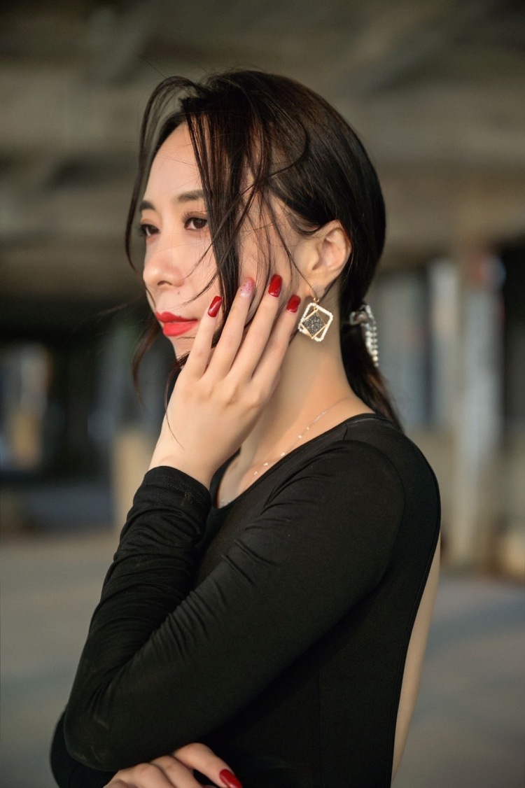 min min -广东省·广州市·天河区--本人模特 170 52kg 可带货可探店,会修图,文案也可,坐标广州,***己有一定粉丝,可帮忙带货。各位老板想合作可私。