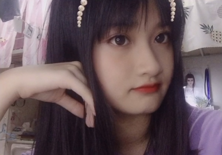 芝士-广东省·深圳市·宝安区-抖音 快手 微博 *** 知乎-喜欢拍照 会p图 可尝试所有风格 会拍照有社交平台 希望我能加入网拍队伍当中 各位合作愉快🤝可以做tb模特
年龄:18
身高:158CM
体重:43KG