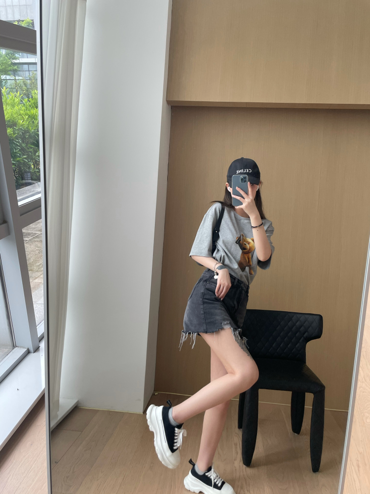 Syan-浙江省·嘉兴市·桐乡市-抖音/微博/***-身高165 体重96
时间自由，随时接单
喜欢拍照P图，擅长各类风格穿搭，接买家秀，寄拍，探店打卡。
艺名：uki
年龄：19
身高：165CM
体重：48kg
粉丝：2k
坐标：浙江省.嘉兴市.桐乡