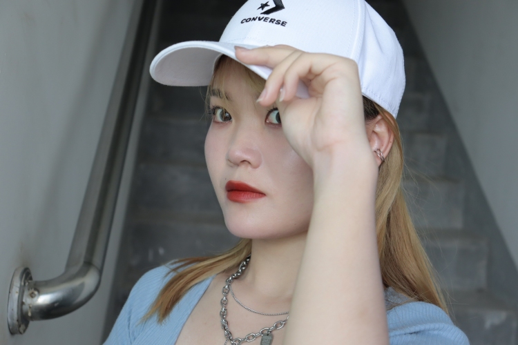 听小漩说到-贵州省·黔西南布依族苗族自治州·兴仁市-抖音 微博 ***-美瞳、配饰、服装***推广或是拍买家秀,寄拍、免费置换都OK
