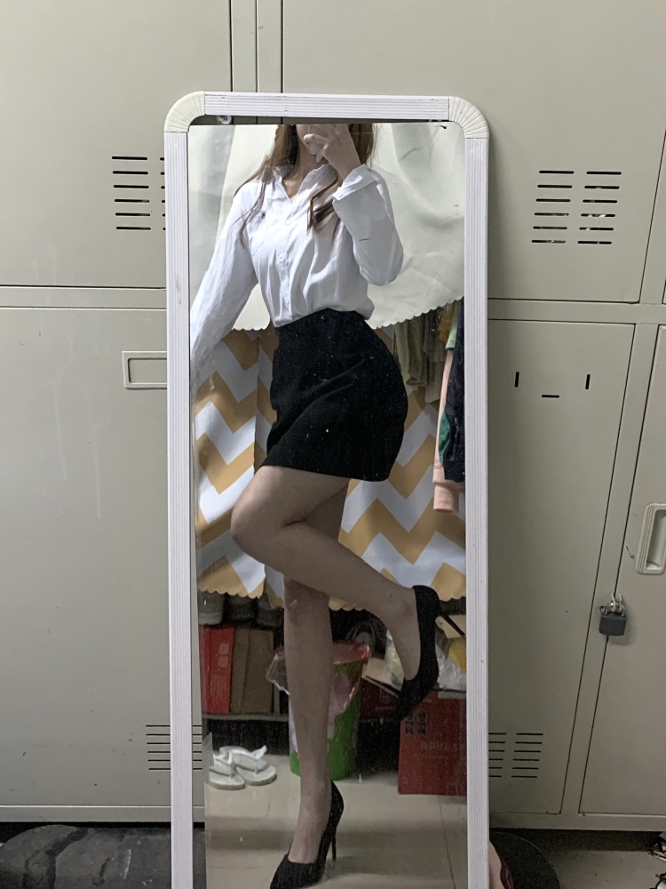 Unicorn-陕西省·西安市·未央区-抖音 微博 ***-身高163
体重47kg
职业 学生
能力特长:市场营销 穿搭 拍照修图
兴趣爱好:拍照
收费标准:可协商
买家秀 短视频推广 探店打卡