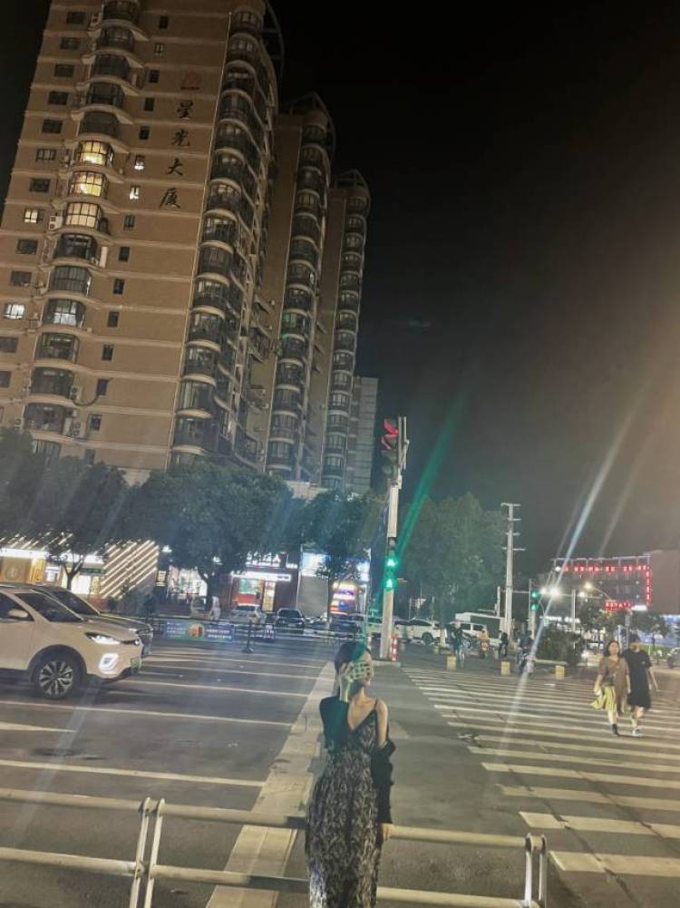 巛-浙江省·台州市·温岭市-抖音-买家秀 淘宝寄拍 ***测评 PS 职业主播 会拍视频会剪辑会PS会拍照 好说话 出图快
费用协商