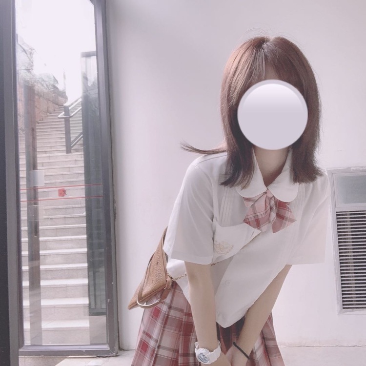 --贵州省·贵阳市·云岩区--可接寄拍(饰品/衣服/裙子等单品)会拍照会修图 有相机支持 48小时出图