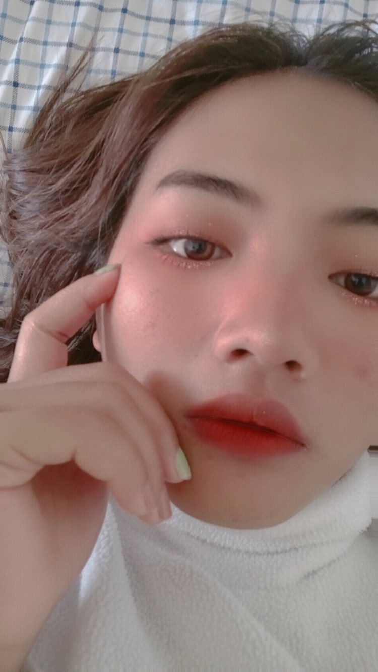🌟 星卅🌟-云南省·临沧市·沧源佤族自治县-快手 ***-本人喜欢拍照化妆 会点P图 想要做寄拍送拍当做副业 希望能被寄拍送拍大佬看到