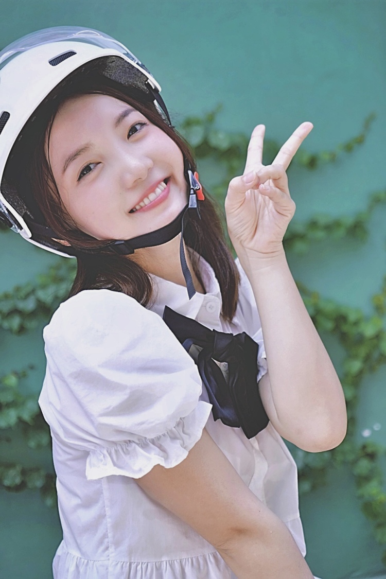 小鸿儿-福建省·厦门市·海沧区-***-厦门甜美风格模特，淘宝头盔产品拍摄🎬
感谢网红湾平台提供机会，与商家合作很愉快。