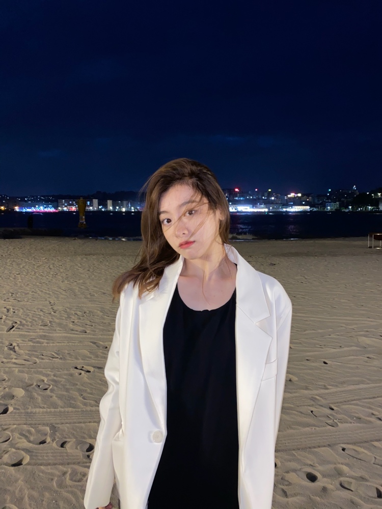 Psychen-浙江省·杭州市·江干区--小黄身高163 体重保密,舞蹈表演专业,可接寄拍 线下 探店打卡等,抖音2k➕粉。