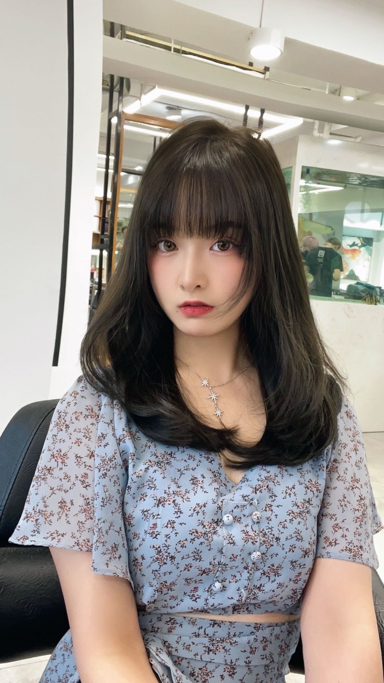 蓉蓉再睡会儿-陕西省·西安市·莲湖区--卖家秀 淘宝种草、美瞳、服装,饰品都可以拍,会拍照,会p图,期待与您的合作
