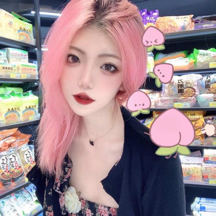Naive-江西省·吉安市·吉州区--更适合拍衣服、美瞳、化妆品之类的,会修图,图片能拍出那种高清的感觉。接寄拍。