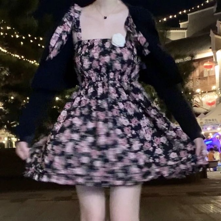 Naive-江西省·吉安市·吉州区--更适合拍衣服、美瞳、化妆品之类的,会修图,图片能拍出那种高清的感觉。接寄拍。
