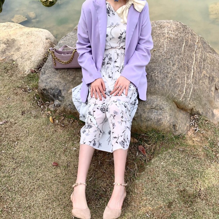 Naive-江西省·吉安市·吉州区--更适合拍衣服、美瞳、化妆品之类的，会修图，图片能拍出那种高清的感觉。接寄拍。