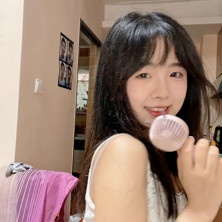 莫吉托-重庆市·重庆市·沙坪坝区-抖音 微博-我是一个长相甜美可爱的女生,风格百变,喜欢多种风格。喜欢拍照修图,也喜欢分享照片。有饰品寄拍的经验,有想法的商家请快来找我吧!