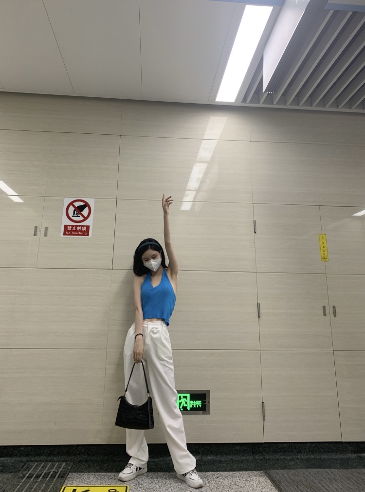 Lᴏᴠᴇ ᴇᴀᴄʜ ᴏᴛʜᴇʀ-四川省·成都市·武侯区--接寄拍 详情页,服装、耳环 项链 戒指 发饰都可
风格多变 可甜可盐