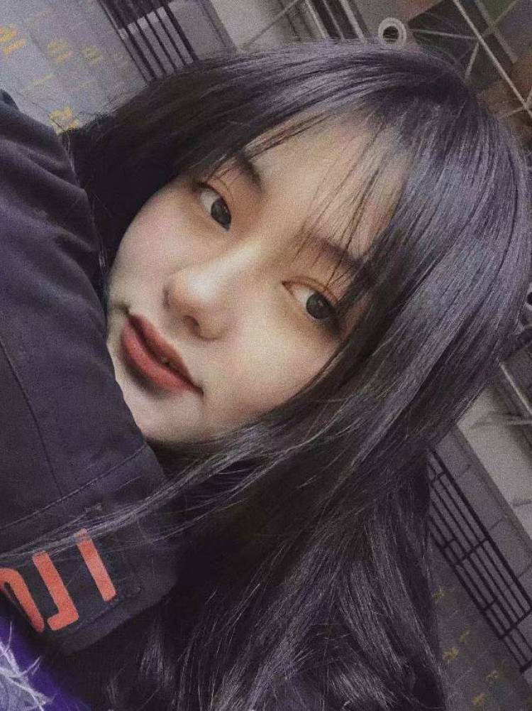 小🐏-河南省·郑州市·中原区-抖音 *** 微博-年龄18身高172接寄拍网拍买家秀,抖音***微博广告推广,接直播。编导专业在读生,有拍照,短视频制作经验。