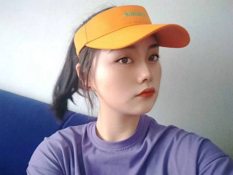 小🐏-河南省·郑州市·中原区-抖音 *** 微博-年龄18身高172接寄拍网拍买家秀,抖音***微博广告推广,接直播。编导专业在读生,有拍照,短视频制作经验。